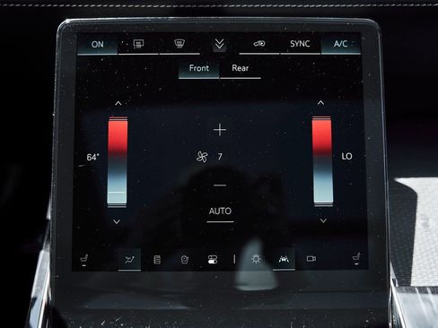 Used 2025 Cadillac Escalade ESV Sport AWD/4WD image 73