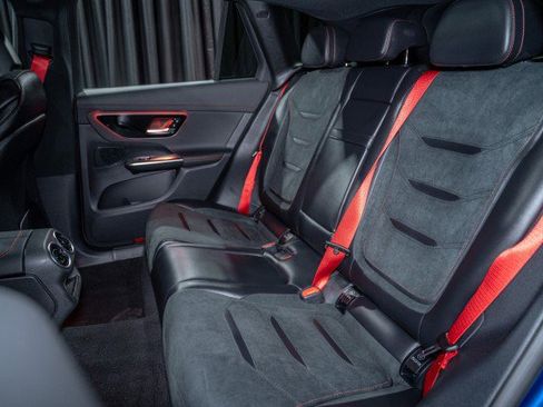 Used 2025 Mercedes-Benz GLC 43 AMG 4MATIC image 13