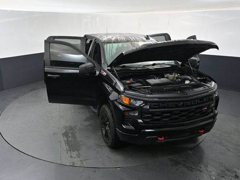 Used 2023 Chevrolet Silverado 1500 Custom Trail Boss AWD/4WD image 17