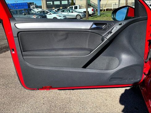 Used 2012 Volkswagen Golf 2-Door image 22