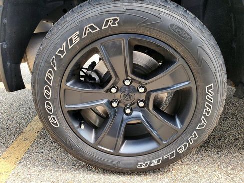 Used 2023 RAM 1500 Big Horn AWD/4WD image 16