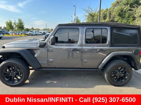 Used 2024 Jeep Wrangler Unlimited AWD/4WD image 4