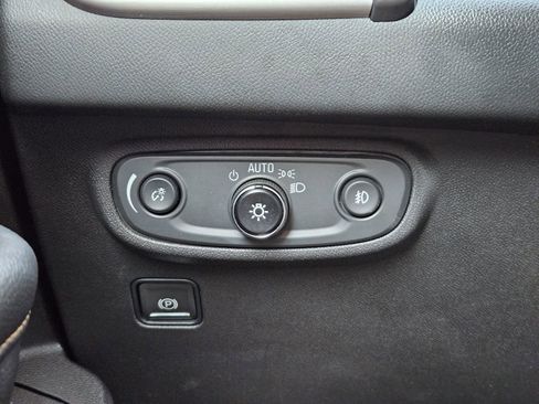 Certified 2023 GMC Terrain AT4 image 24