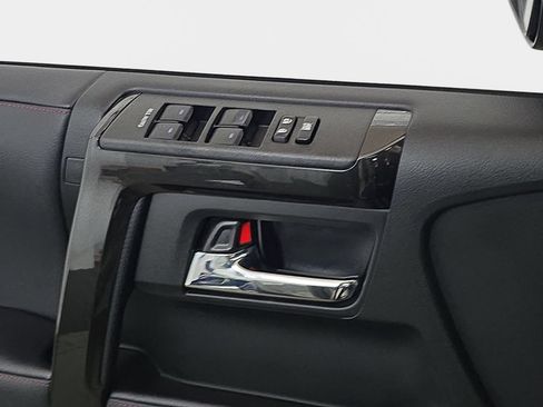 Used 2023 Toyota 4Runner TRD Off-Road Premium w/ Moonroof Package AWD/4WD image 30