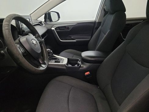 Used 2020 Toyota RAV4 LE w/ All Weather Liner Package AWD/4WD image 17