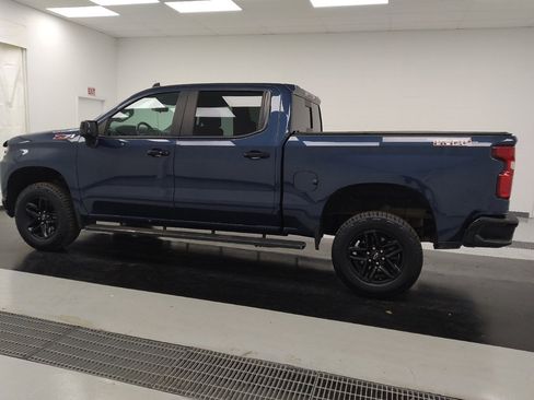 Used 2020 Chevrolet Silverado 1500 LT Trail Boss image 3