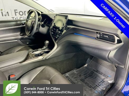 Used 2024 Toyota Camry XSE w/ Navigation Package image 29