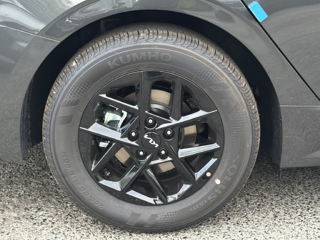 New 2026 Kia K5 LXS FWD image 7