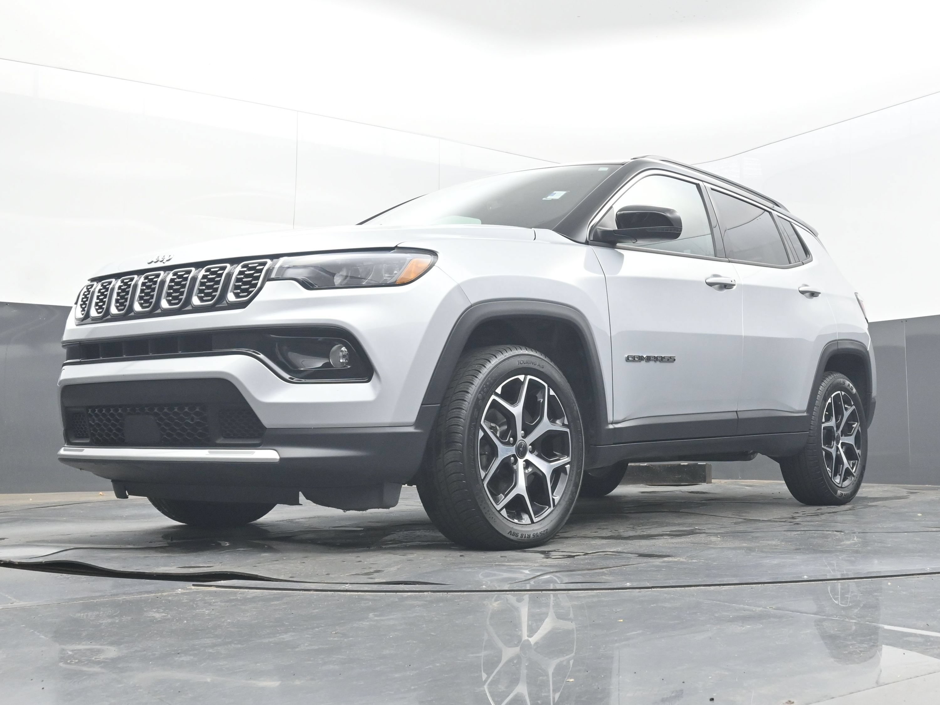 Used 2025 Jeep Compass Limited AWD/4WD image 26