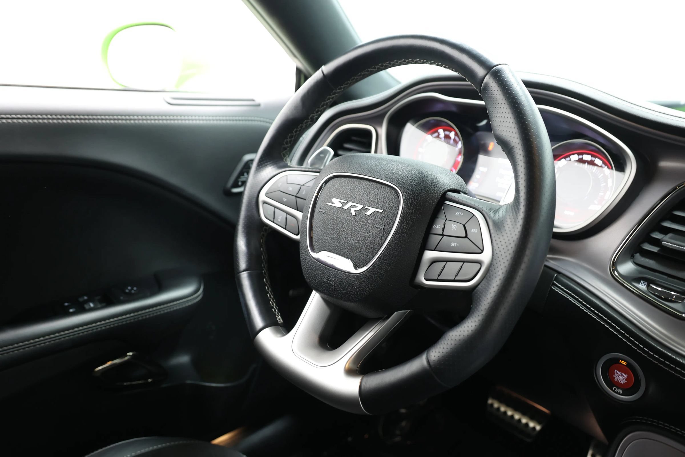 Used 2023 Dodge Challenger SRT Hellcat RWD image 93