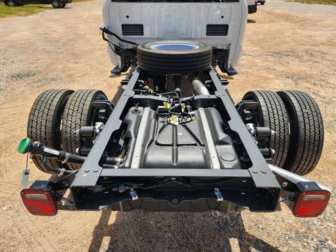 New 2026 Ford F550 4x4 Crew Cab Super Duty image 23