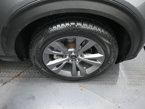 Used 2021 Ford Explorer XLT w/ Equipment Group 202A image 43