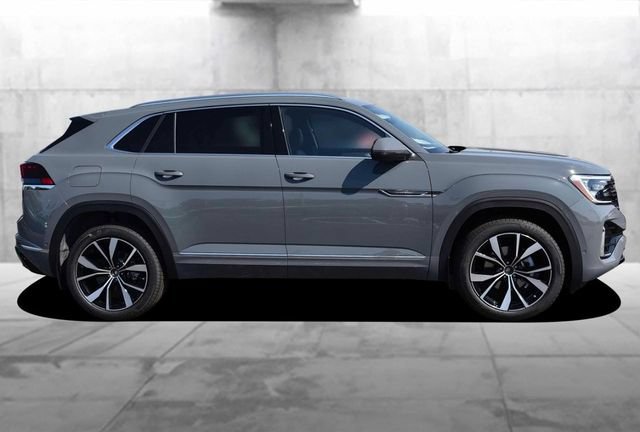 New 2026 Volkswagen GTI S FWD image 5