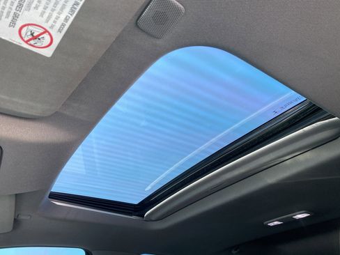 Used 2022 GMC Sierra 2500 Denali w/ Denali Ultimate Package image 8