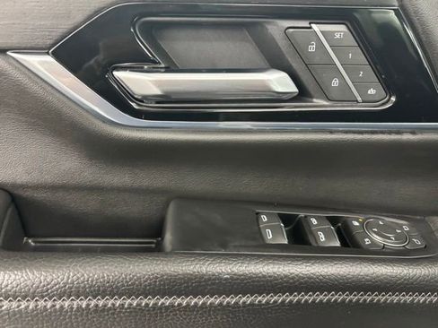 Used 2025 GMC Yukon Denali image 22