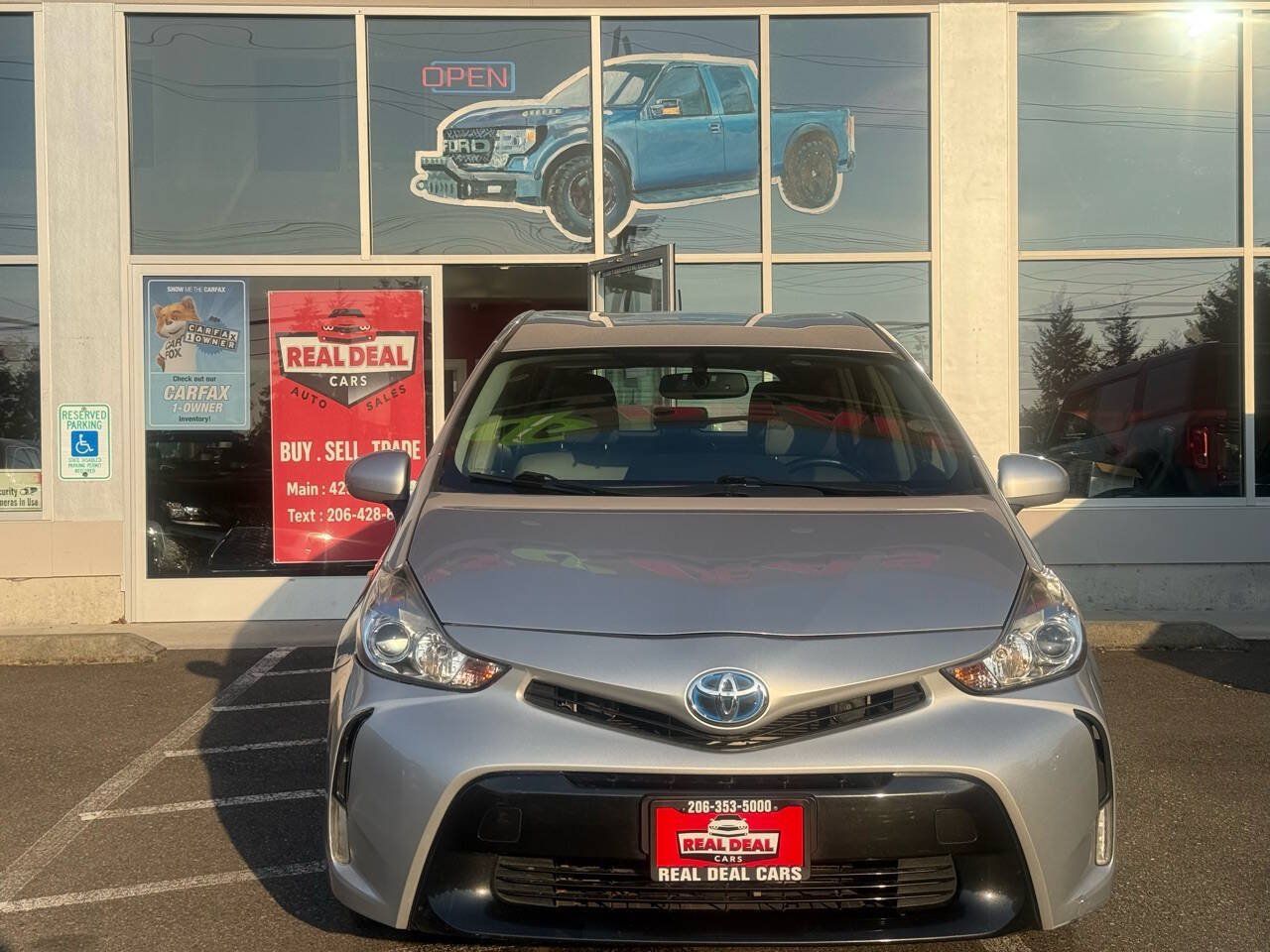 Used 2015 Toyota Prius V Four FWD image 2