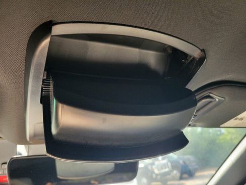 Used 2025 Toyota Camry SE w/ Multimedia Upgrade Package FWD image 23