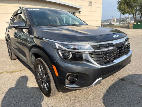 Used 2024 Kia Seltos S AWD/4WD image 4