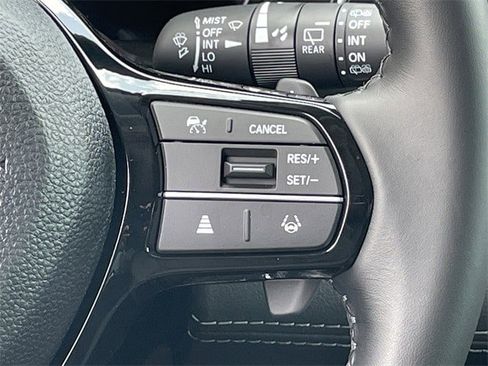 New 2025 Honda Pilot Touring image 15