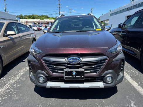 Used 2025 Subaru Outback Touring XT AWD/4WD image 3