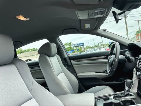 Used 2019 Honda Accord LX image 25