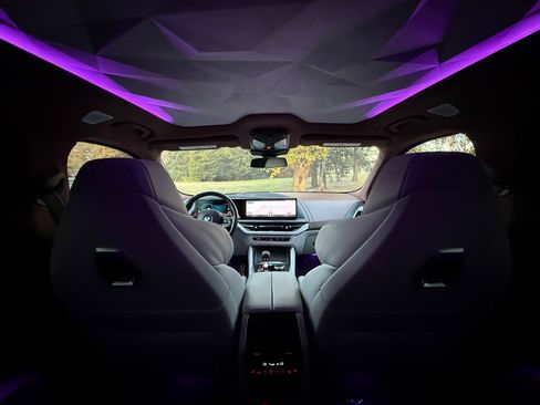 Used 2024 BMW XM image 54