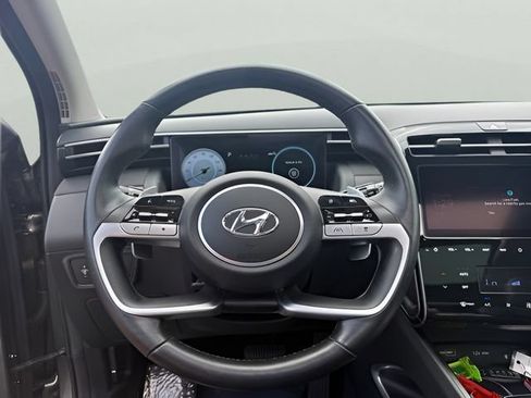 Used 2022 Hyundai Tucson Limited AWD/4WD image 17