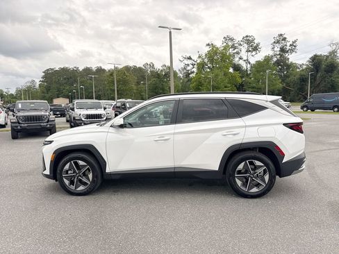 Used 2025 Hyundai Tucson SEL FWD image 4