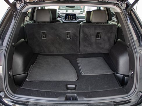 Used 2023 Chevrolet Blazer LT w/ LPO, Black Grille Bar Package image 22