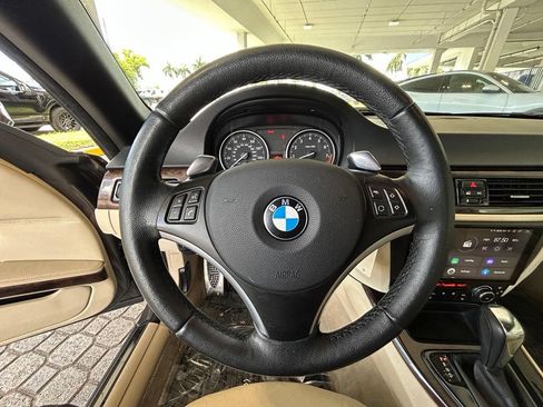 Used 2010 BMW 328i Convertible RWD image 14