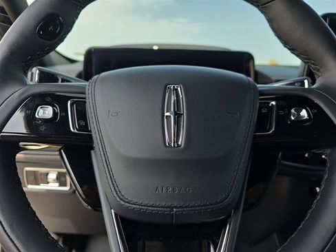 New 2025 Lincoln Aviator Black Label AWD/4WD image 24