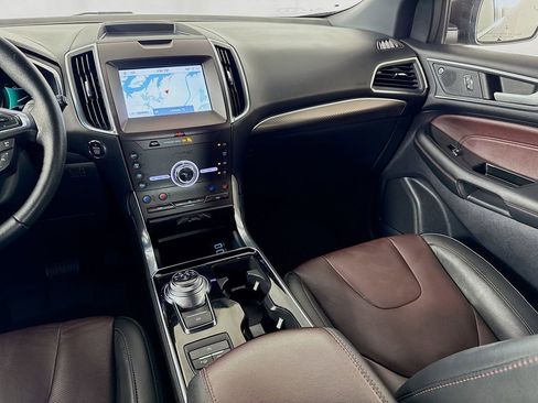 Used 2020 Ford Edge Titanium w/ Equipment Group 301A image 25