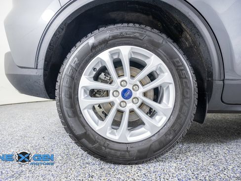 Used 2021 Ford Escape SE FWD image 46