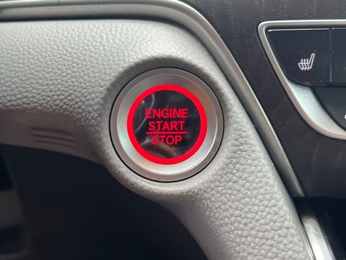 Used 2019 Honda Accord EX image 31
