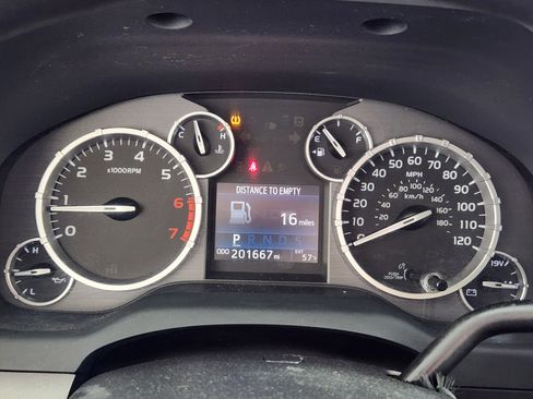 Used 2016 Toyota Tundra SR5 w/ TRD Off Road Package AWD/4WD image 20