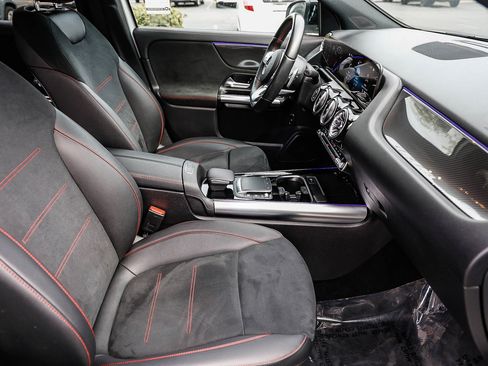 Certified 2022 Mercedes-Benz GLA 250 4MATIC image 16