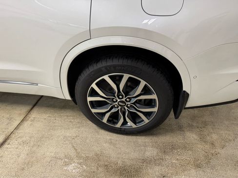 Used 2021 Cadillac XT6 Sport w/ Platinum Package image 9