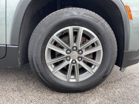 Used 2023 Chevrolet Traverse LT image 55