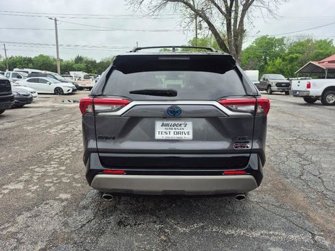 Used 2022 Toyota RAV4 XSE image 4