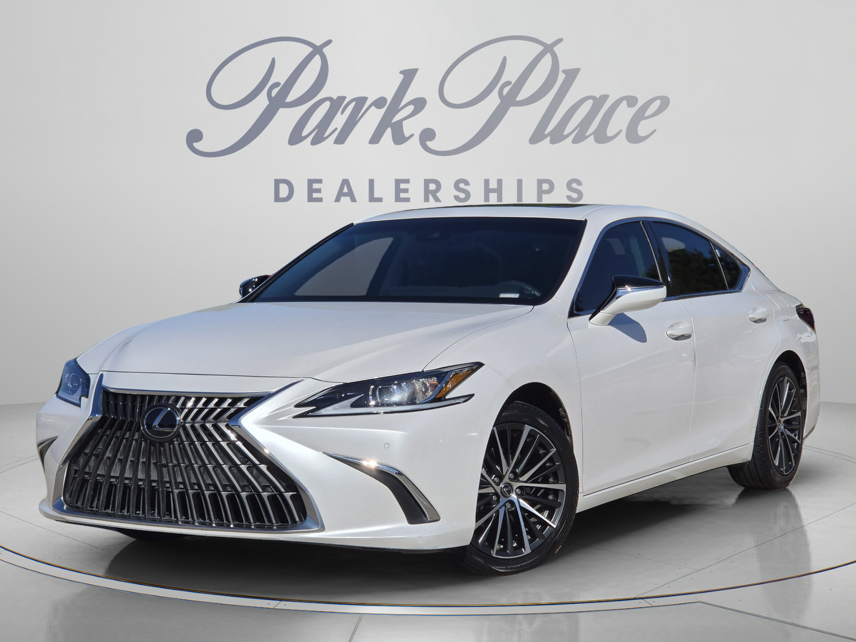 Used 2024 Lexus ES 350 w/ Premium Package FWD image 1