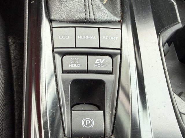 Used 2025 Toyota Camry LE FWD image 21