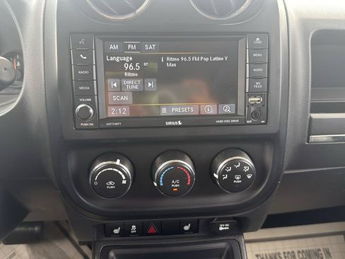 Used 2017 Jeep Patriot High Altitude FWD image 19