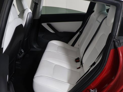 Used 2018 Tesla Model 3 Long Range image 32