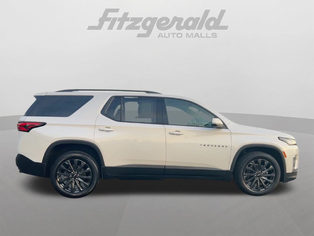 Used 2023 Chevrolet Traverse RS AWD/4WD image 9