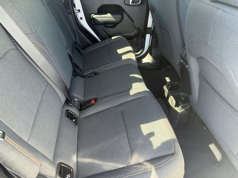 New 2026 Jeep Gladiator Willys AWD/4WD image 13