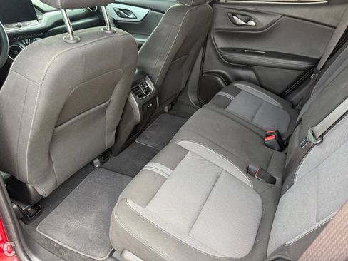 Used 2024 Chevrolet Blazer LT w/ Convenience Package FWD image 9