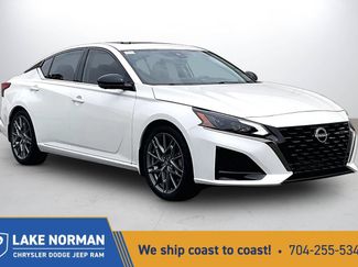 Used 2023 Nissan Altima 2.0 SR FWD video 1