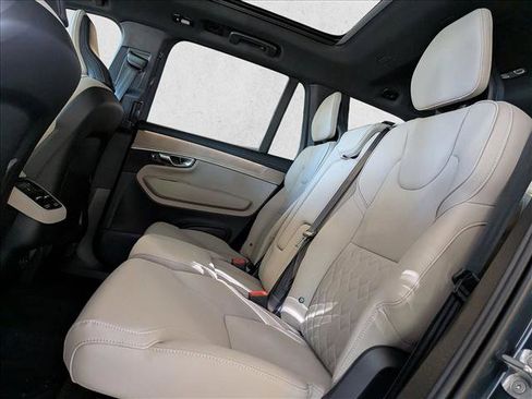 New 2026 Volvo XC90 B6 Plus w/ Protection Package Premier image 16