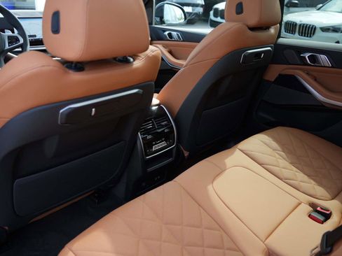 New 2026 BMW X5 xDrive50e w/ M Sport Package image 10