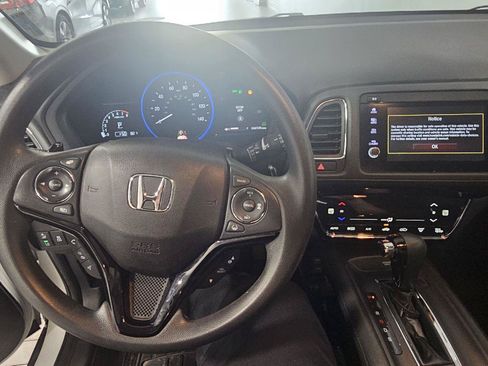 Used 2022 Honda HR-V EX image 6